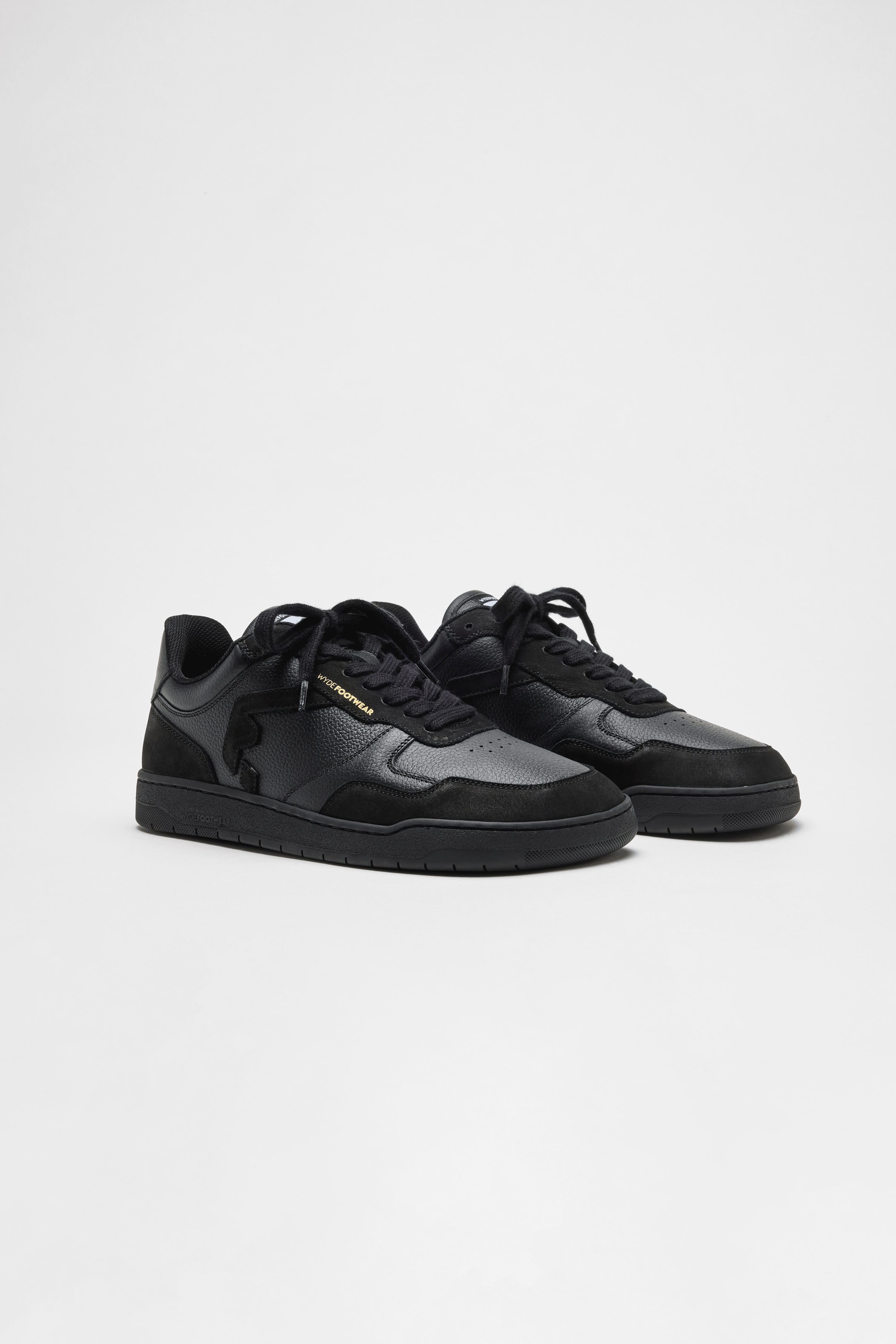 Nova Dual Black